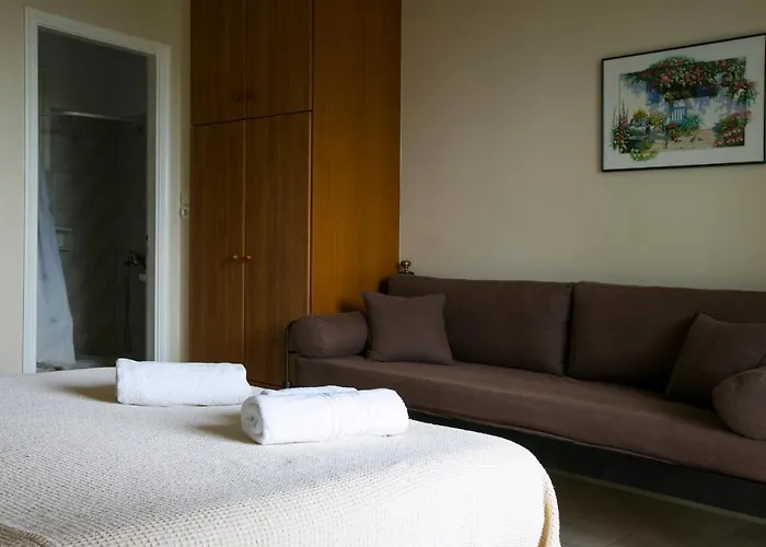 Irena Studios & Apartments